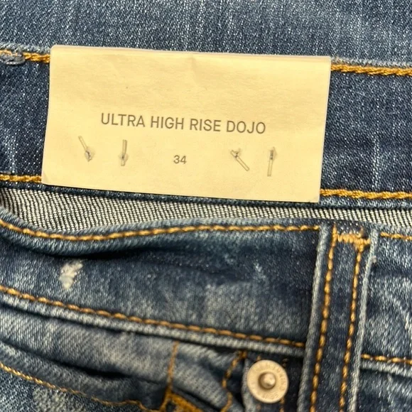 7 For All Mankind - Ultra High Rise Dojo Jeans - Picture 5 of 8